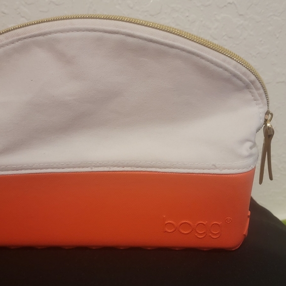 BOGG Cosmetic Bag - Picture 4 of 5